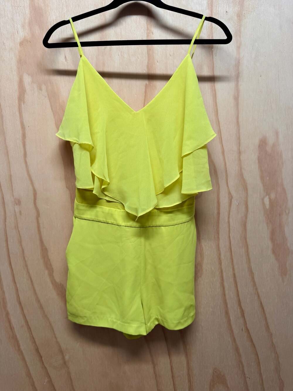Summer boho chic Marciano Neon Yellow Ruffle Romper Size 2